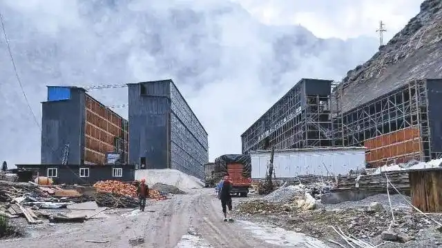 Wide view of a cryptocurrency mining farm located in a cool climate region