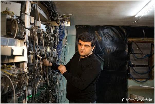 Whatsminer M50 series mining rig showcasing advanced ASIC technology